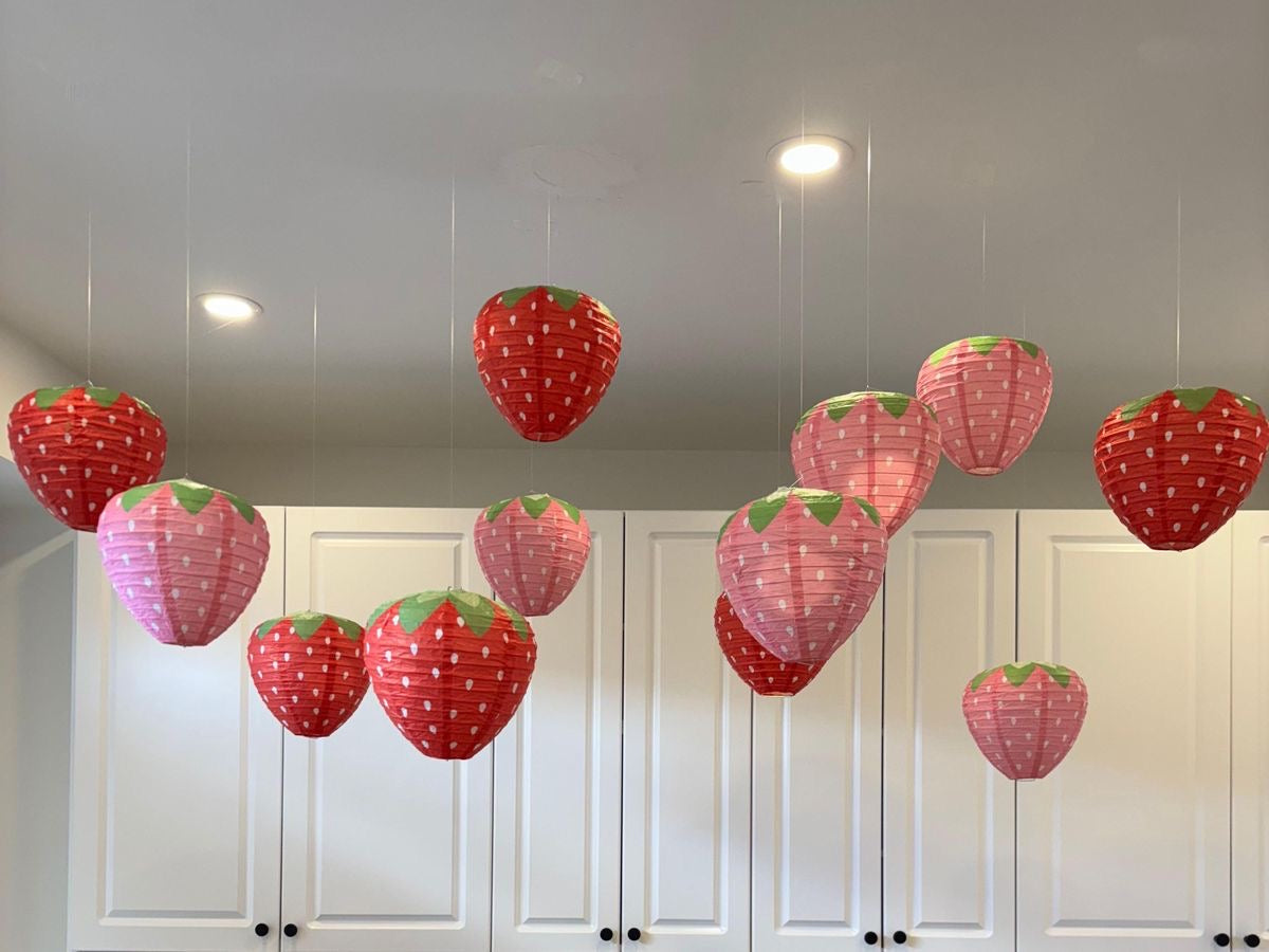 فوانيس الفراوله الورقيه