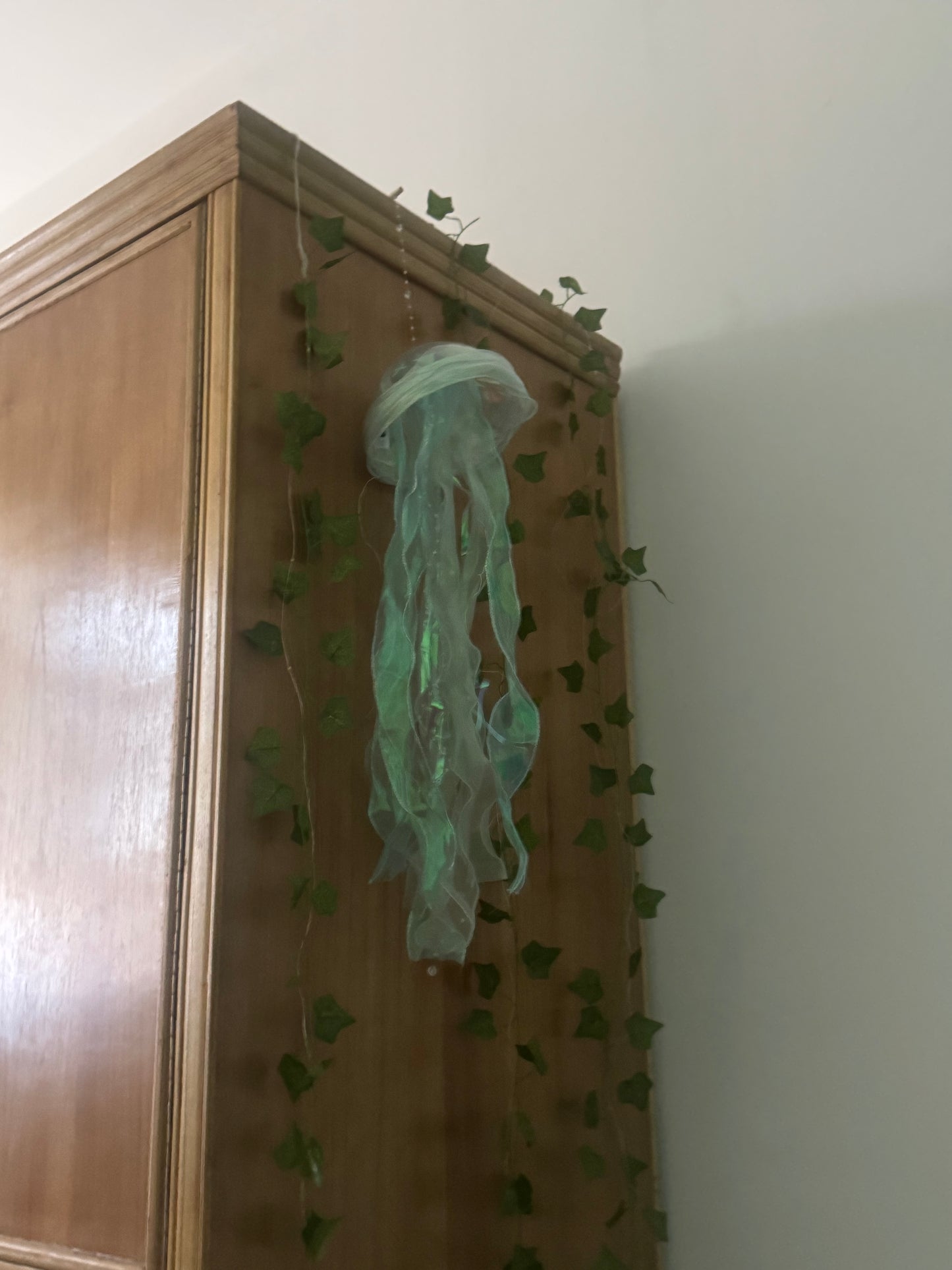 🪼 فوانيس قناديل البحر المضيئة